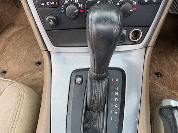Used Volvo V70 2006 for sale - 74762874: Photo 15