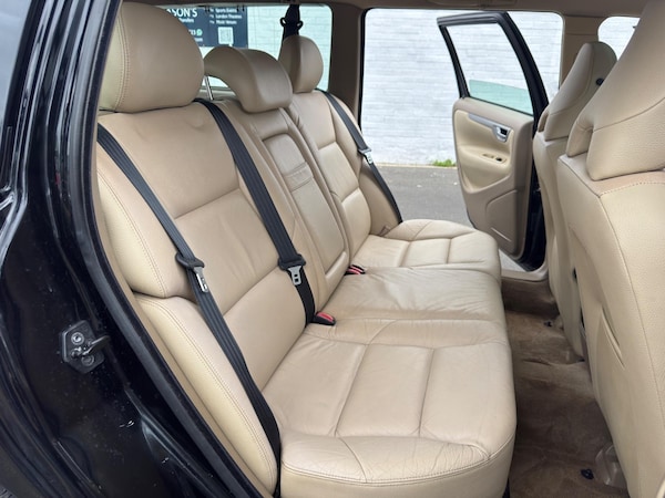Used Volvo V70 2006 for sale - 74762874: Photo 21