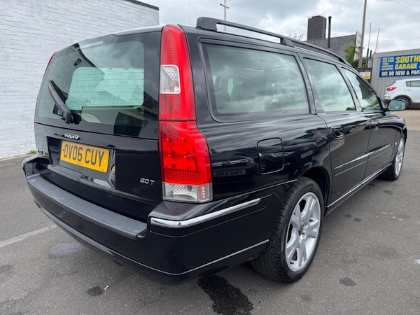 Used Volvo V70 2006 for sale - 74762874: Photo 24