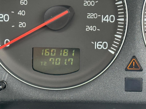 Used Volvo V70 2006 for sale - 74762874: Photo 32