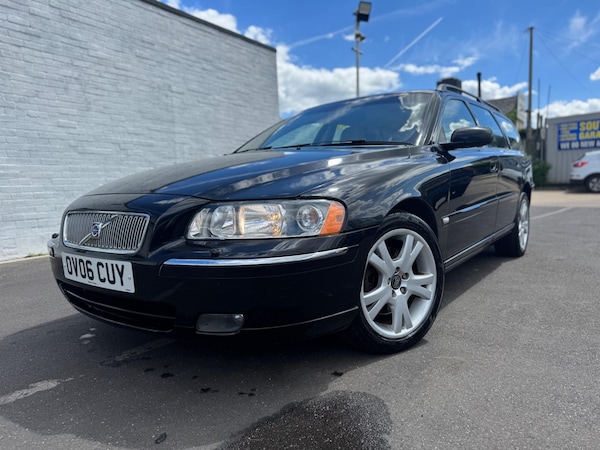 Used Volvo V70 2006 for sale - 74762874: Photo 4
