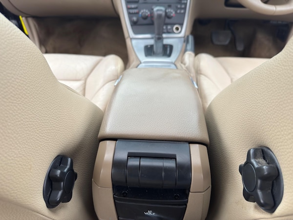 Used Volvo V70 2006 for sale - 74762874: Photo 55