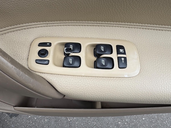 Used Volvo V70 2006 for sale - 74762874: Photo 57