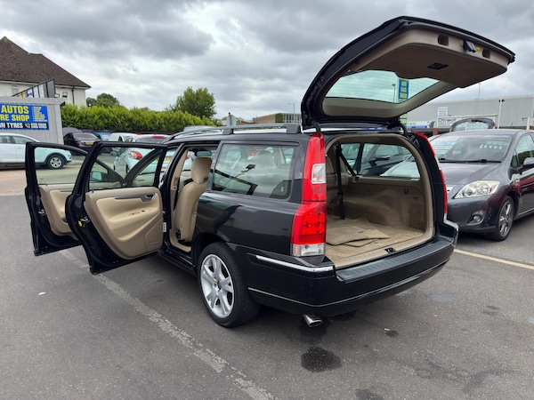 Used Volvo V70 2006 for sale - 74762874: Photo 70