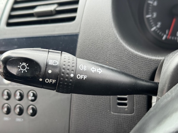 Used Suzuki Swift 2006 for sale - 74823113: Photo 38