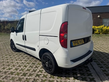 Used Vauxhall Combo 2016 for sale - 75964437: Photo