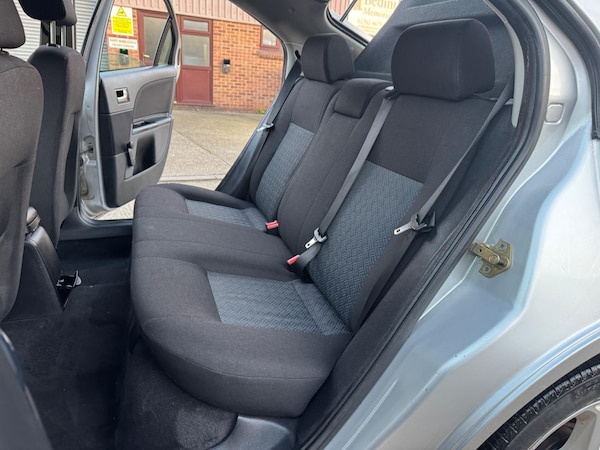 Used Ford Mondeo 2006 for sale - 74958482: Photo 26