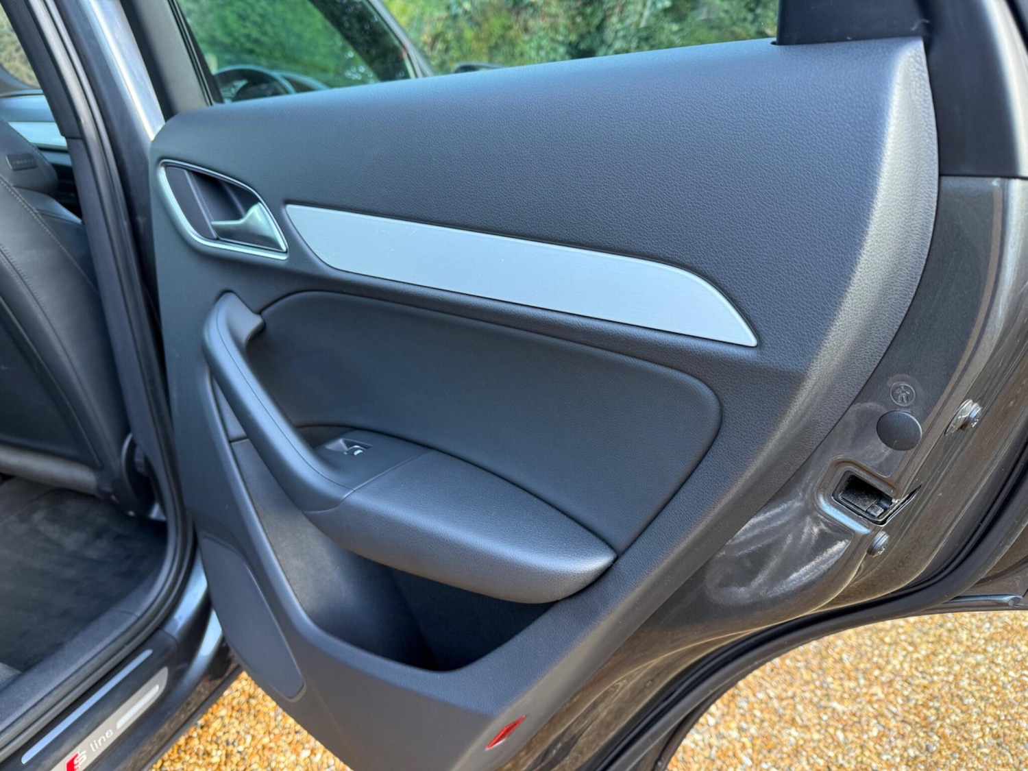 Used Audi Q3 2012 for sale - 77269402: Photo 28