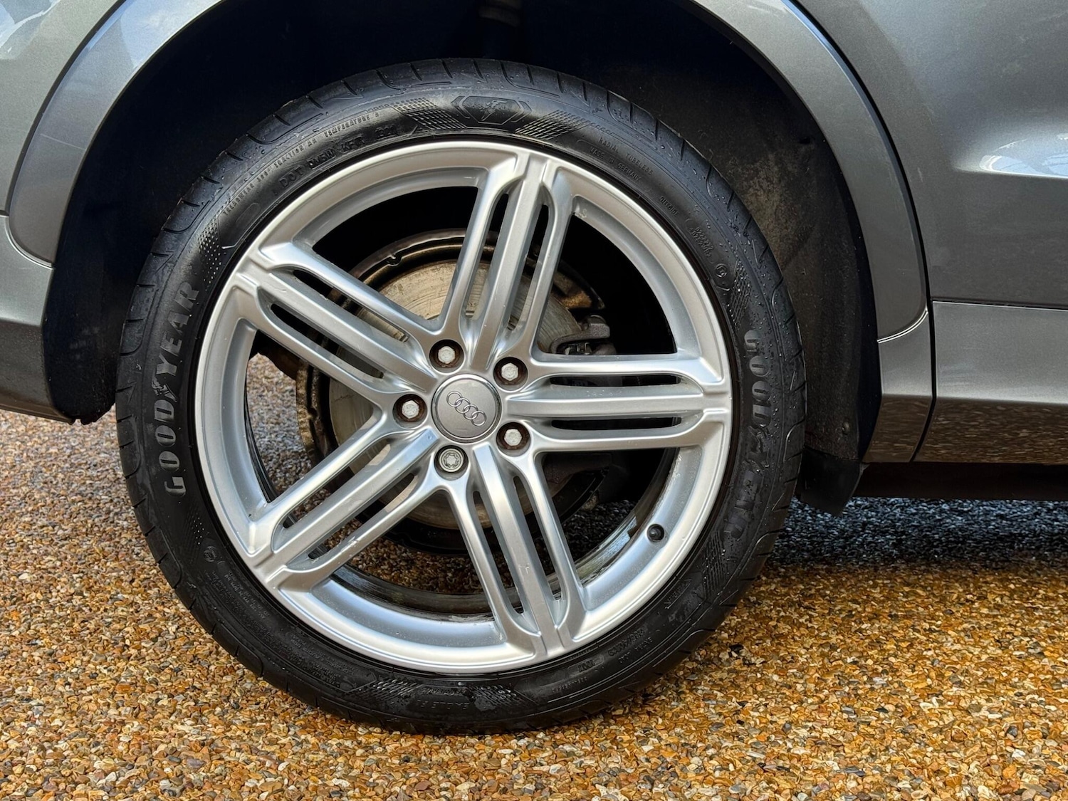 Used Audi Q3 2012 for sale - 77269402: Photo 33