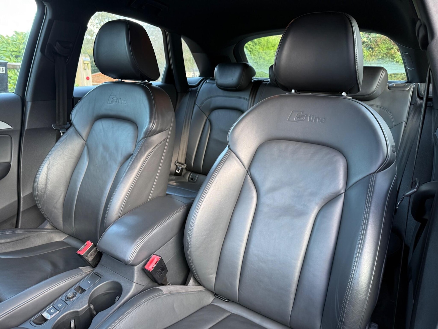 Used Audi Q3 2012 for sale - 77269402: Photo 42