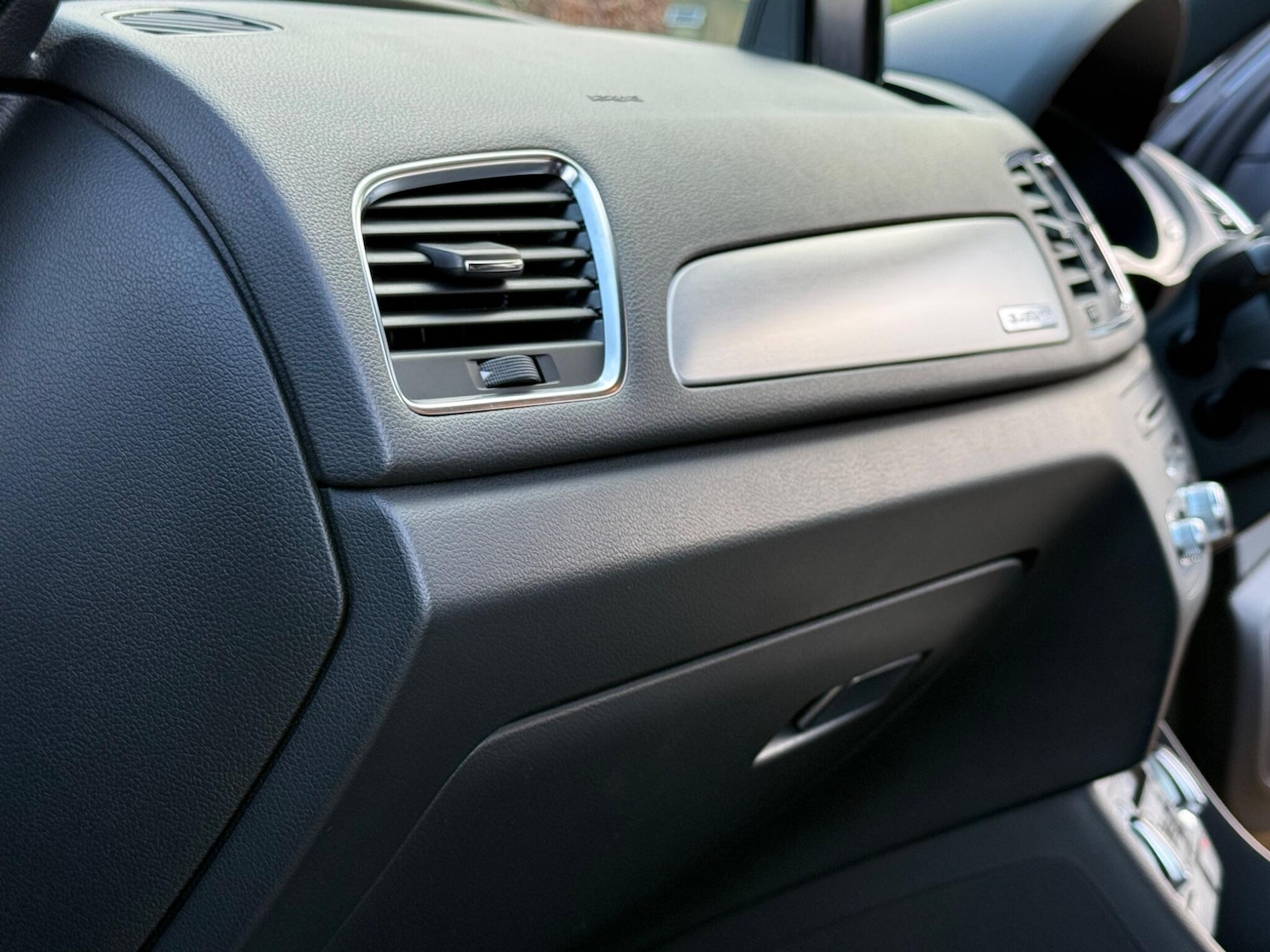 Used Audi Q3 2012 for sale - 77269402: Photo 51