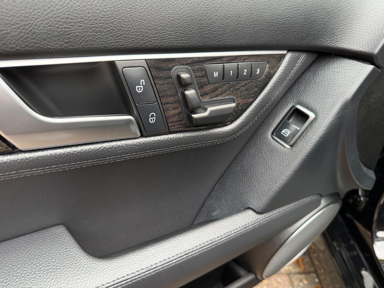 Used Mercedes-Benz C Class 2014 for sale - 77128628: Photo 15