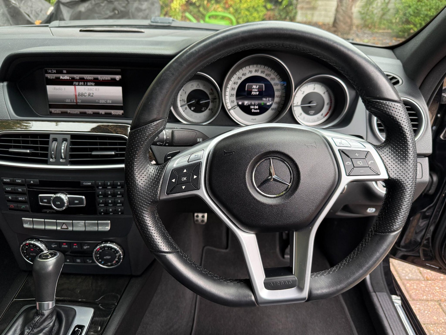 Used Mercedes-Benz C Class 2014 for sale - 77128628: Photo 26