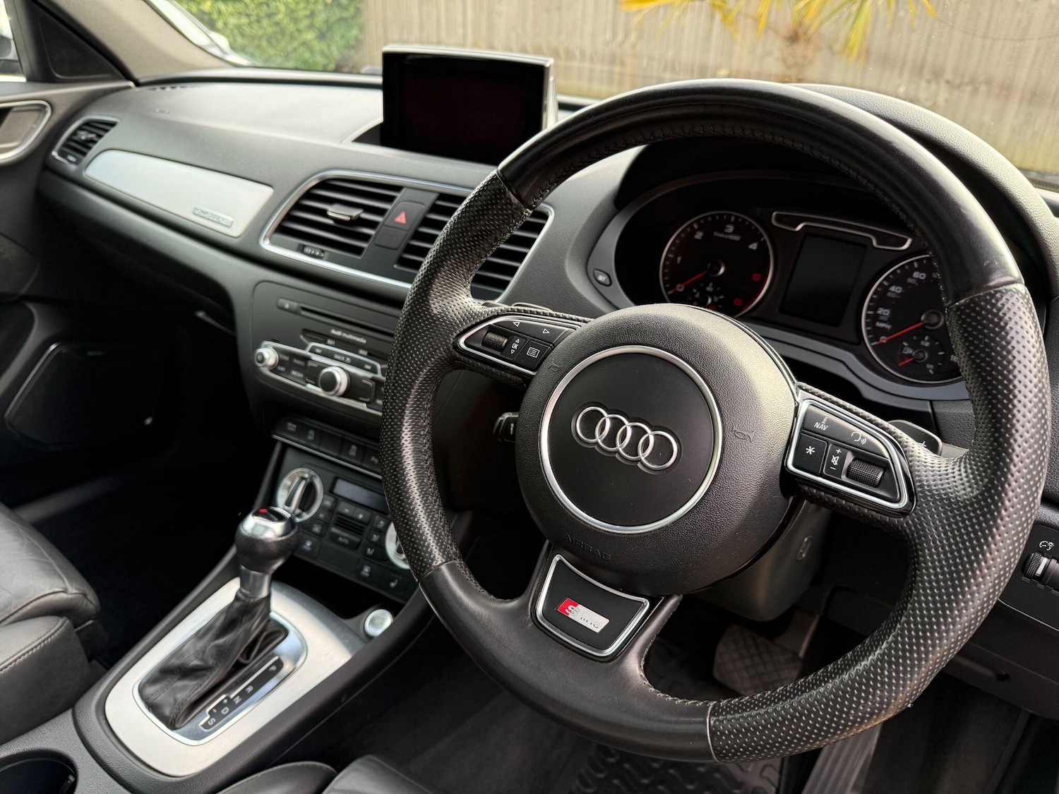 Used Audi Q3 2012 for sale - 78197245: Photo 29