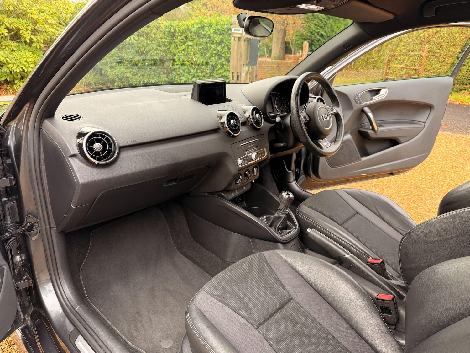 Used Audi A1 2017 for sale - 77128648: Photo 13