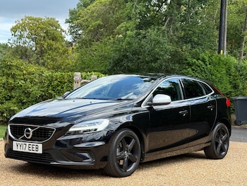 Used Volvo V40 2017 for sale - 77128703: Photo