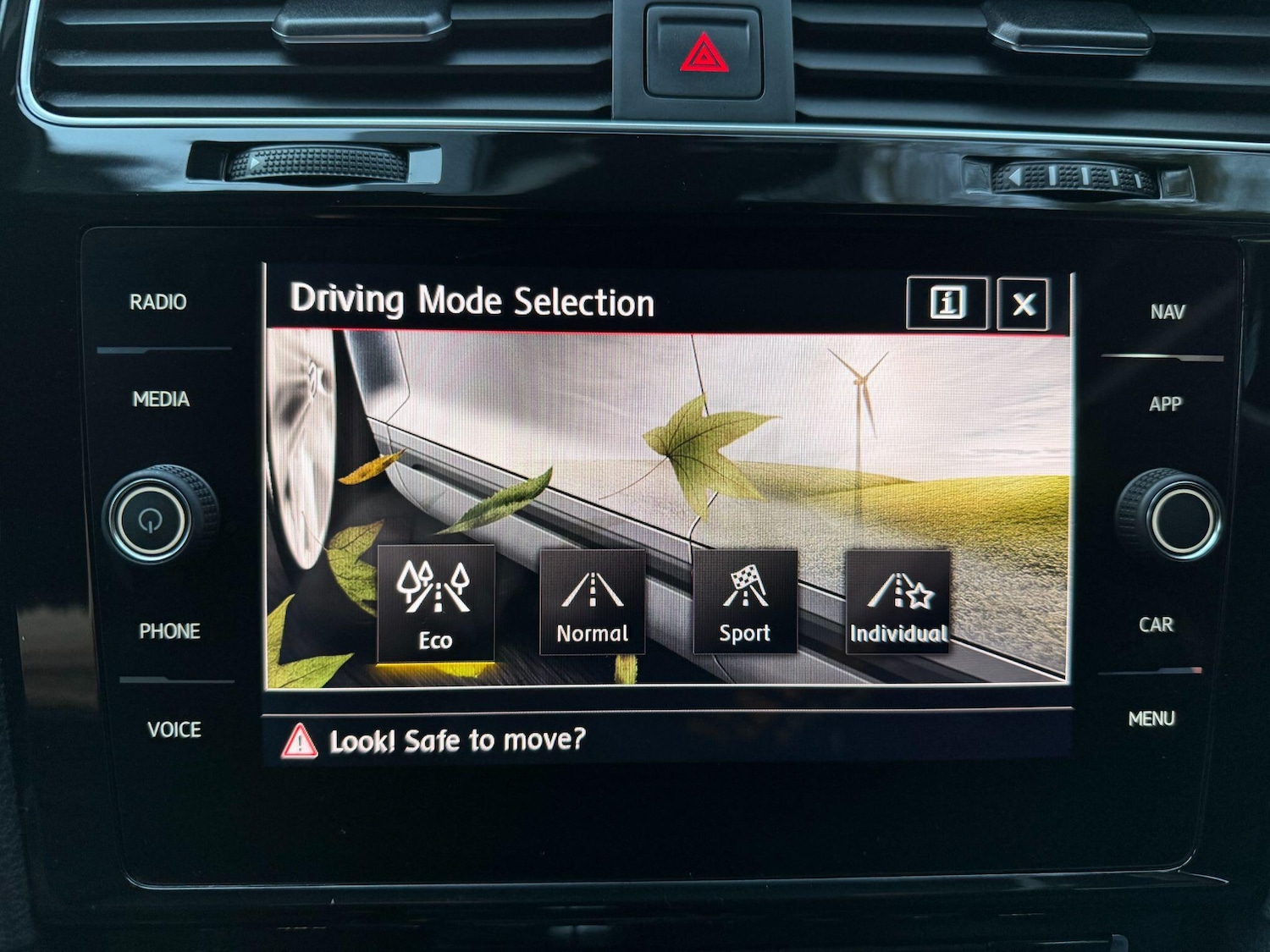 Used Volkswagen Golf 2020 for sale - 77546137: Photo 44