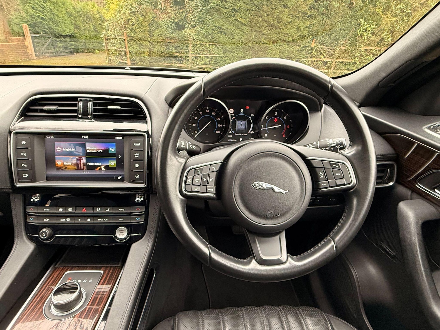 Used Jaguar F-Pace 2016 for sale - 77128646: Photo 29