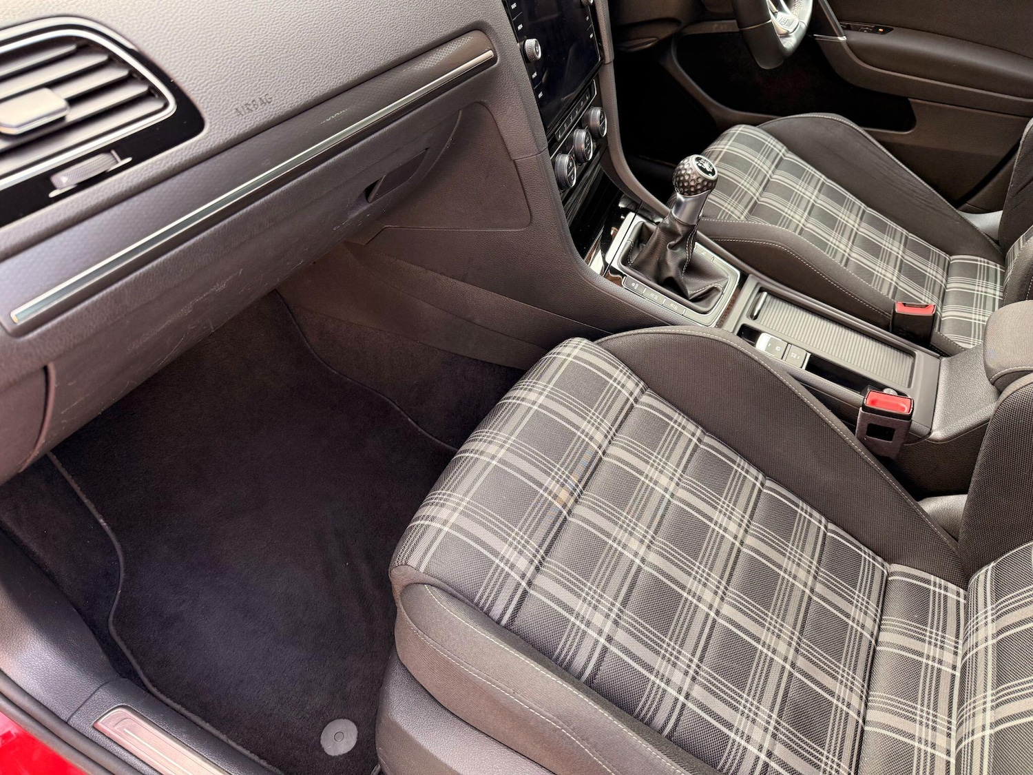 Used Volkswagen Golf 2018 for sale - 77226169: Photo 23