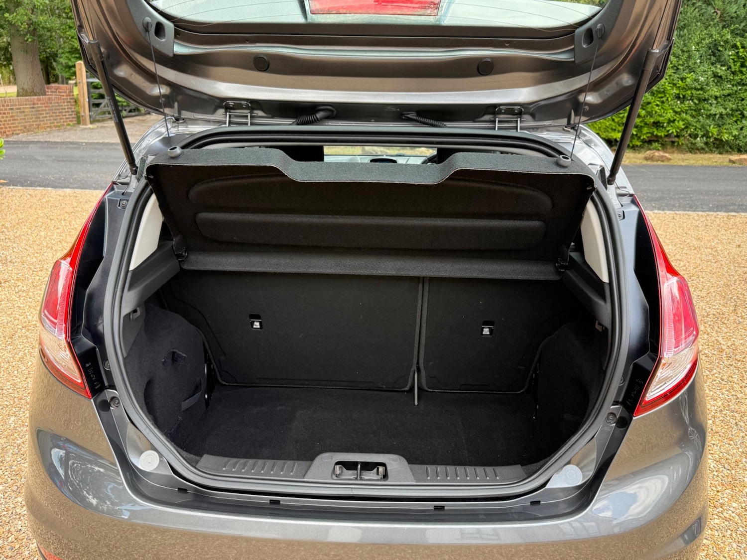 Used Ford Fiesta 2015 for sale - 77128698: Photo 28