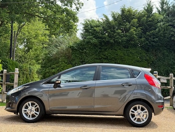 Used Ford Fiesta 2015 for sale - 77128698: Photo