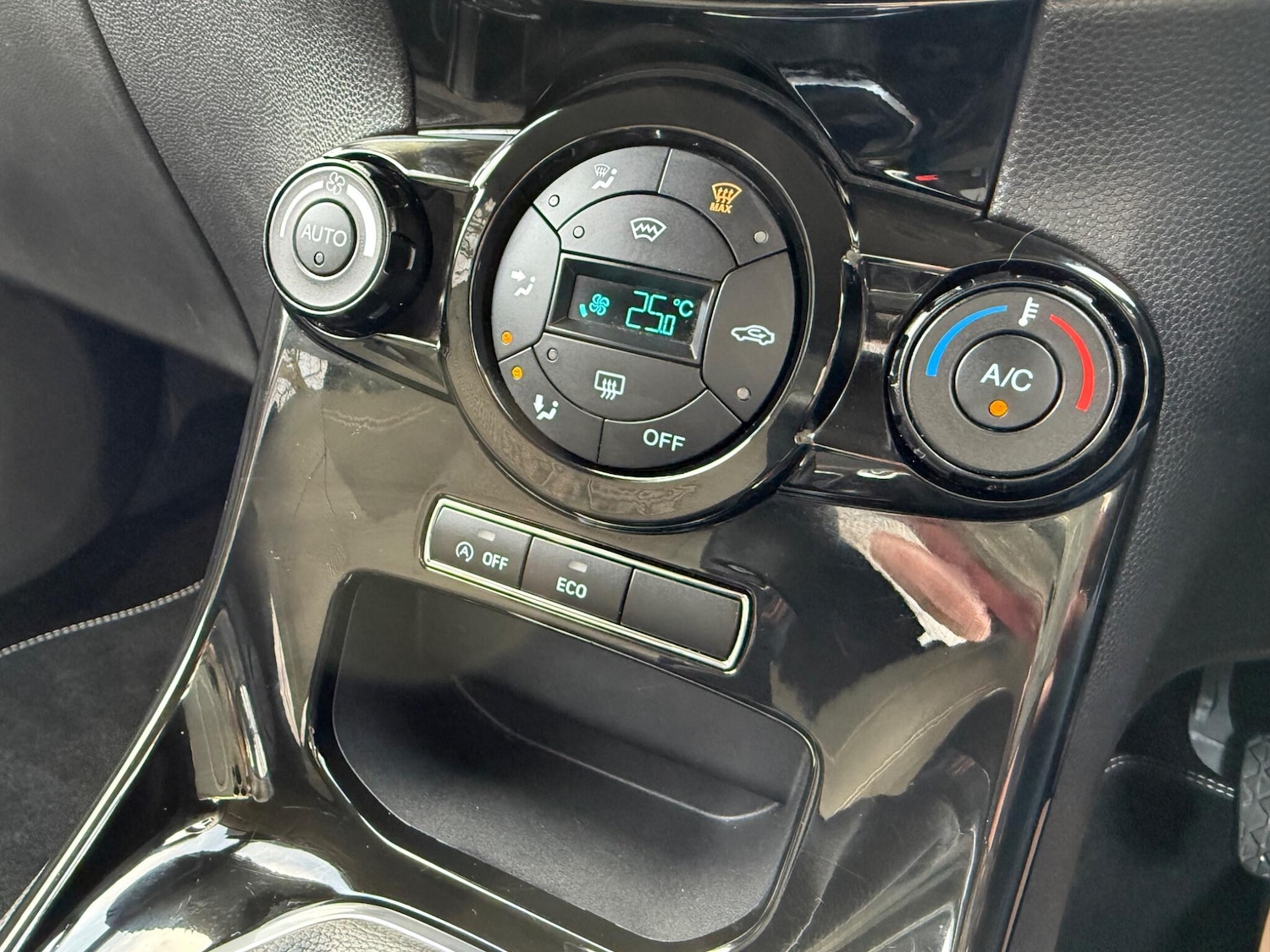 Used Ford Fiesta 2016 for sale - 77421264: Photo 62