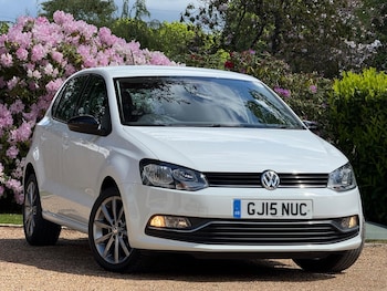 Used Volkswagen Polo 2015 for sale - 79338604: Photo