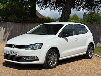 Used Volkswagen Polo 2015 for sale - 79338604: Photo