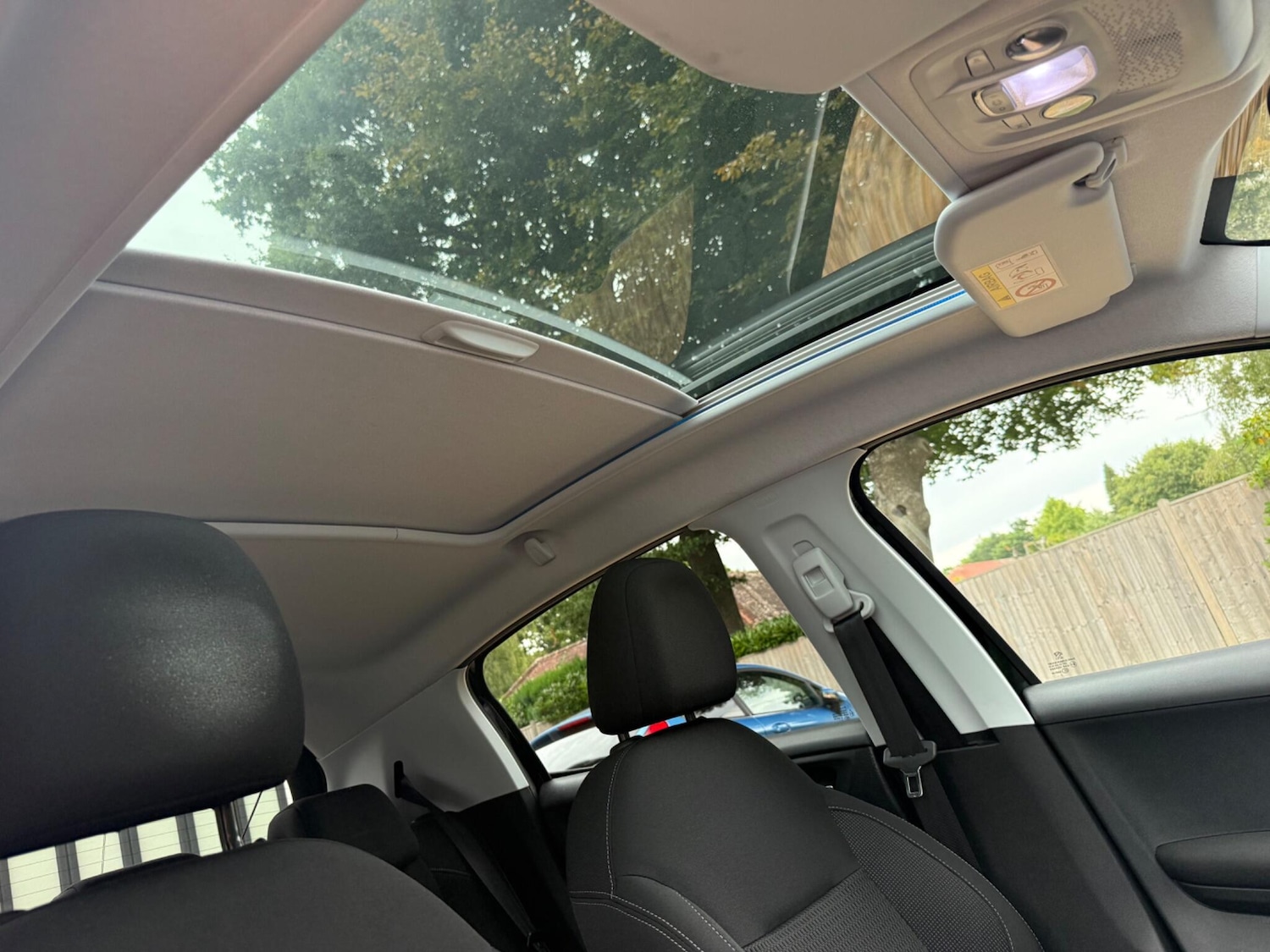 Used Peugeot 208 2017 for sale - 77128668: Photo 9