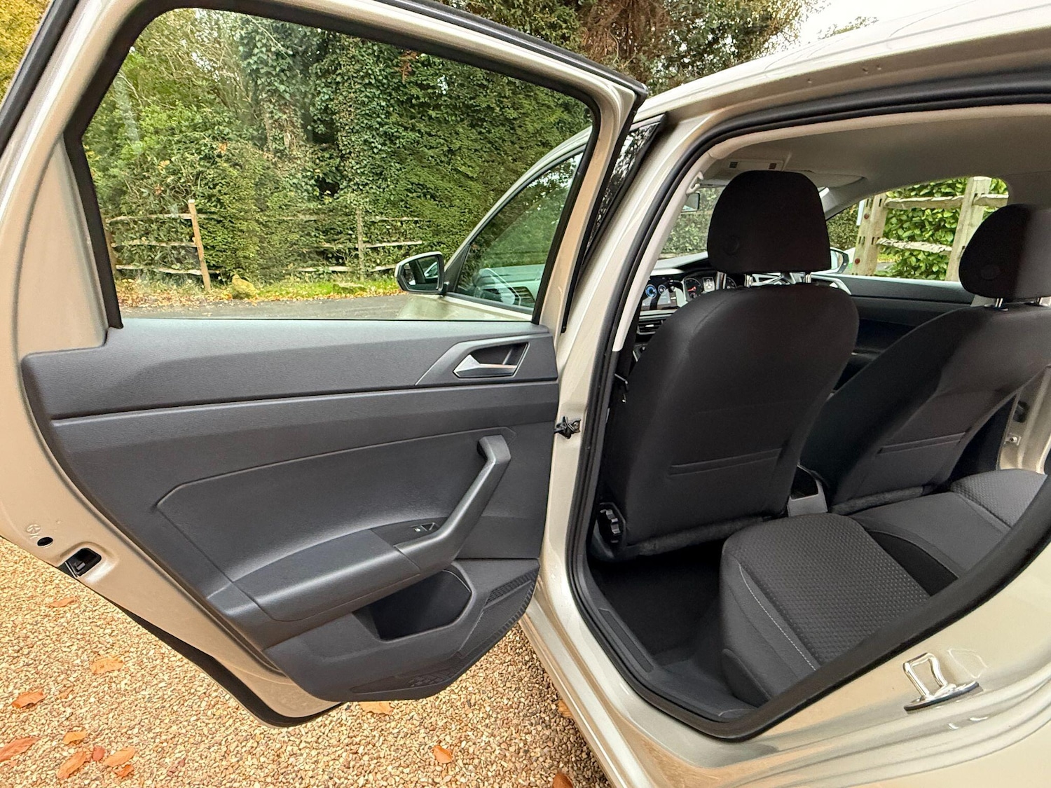 Used Volkswagen Polo 2019 for sale - 77128627: Photo 24