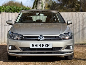 Used Volkswagen Polo 2019 for sale - 77128627: Photo