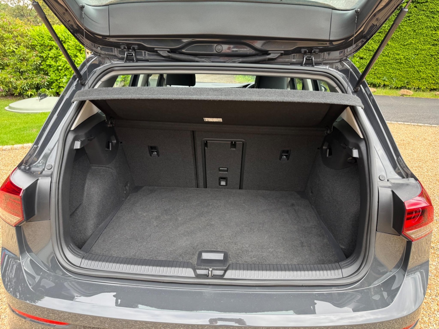 Used Volkswagen Golf 2020 for sale - 77128692: Photo 32