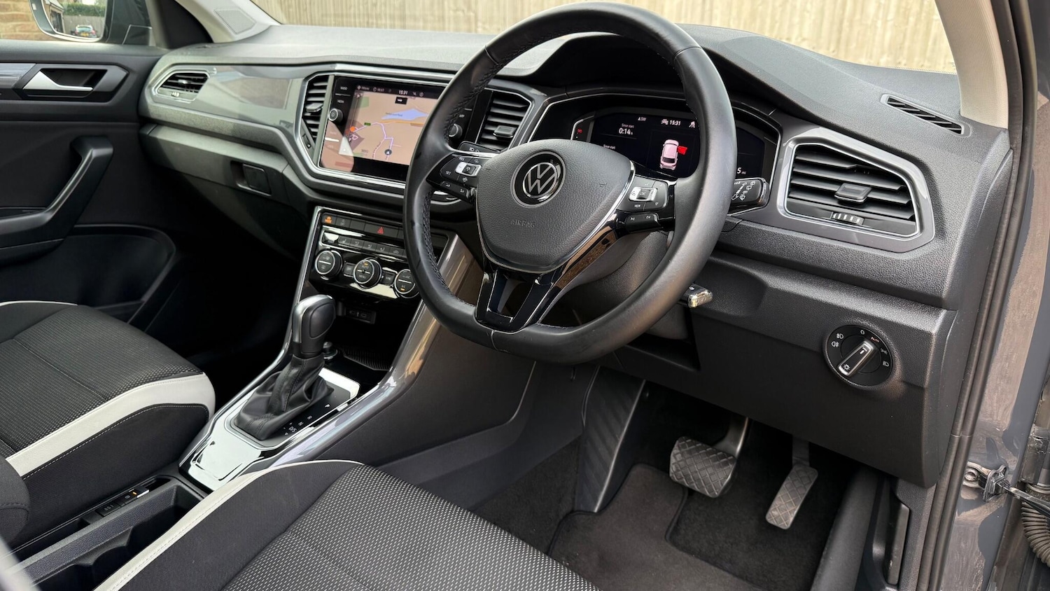 Used Volkswagen T-Roc 2021 for sale - 77981415: Photo 13