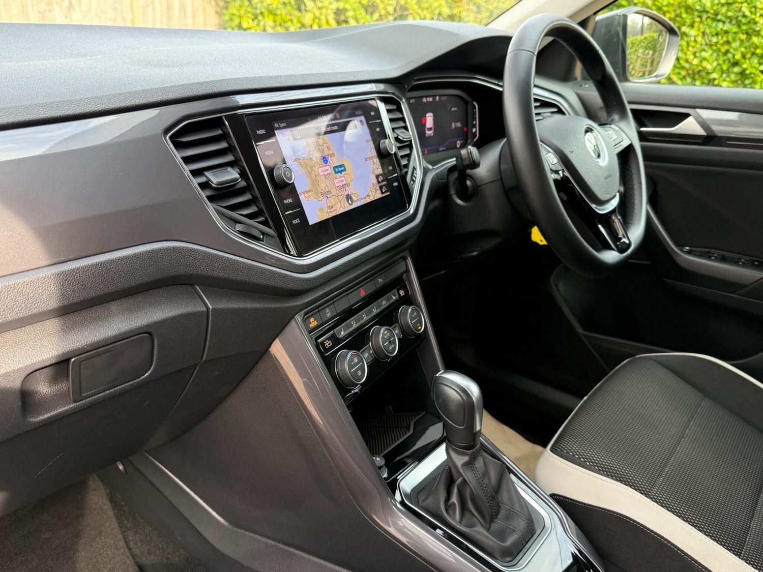 Used Volkswagen T-Roc 2021 for sale - 77981415: Photo 14