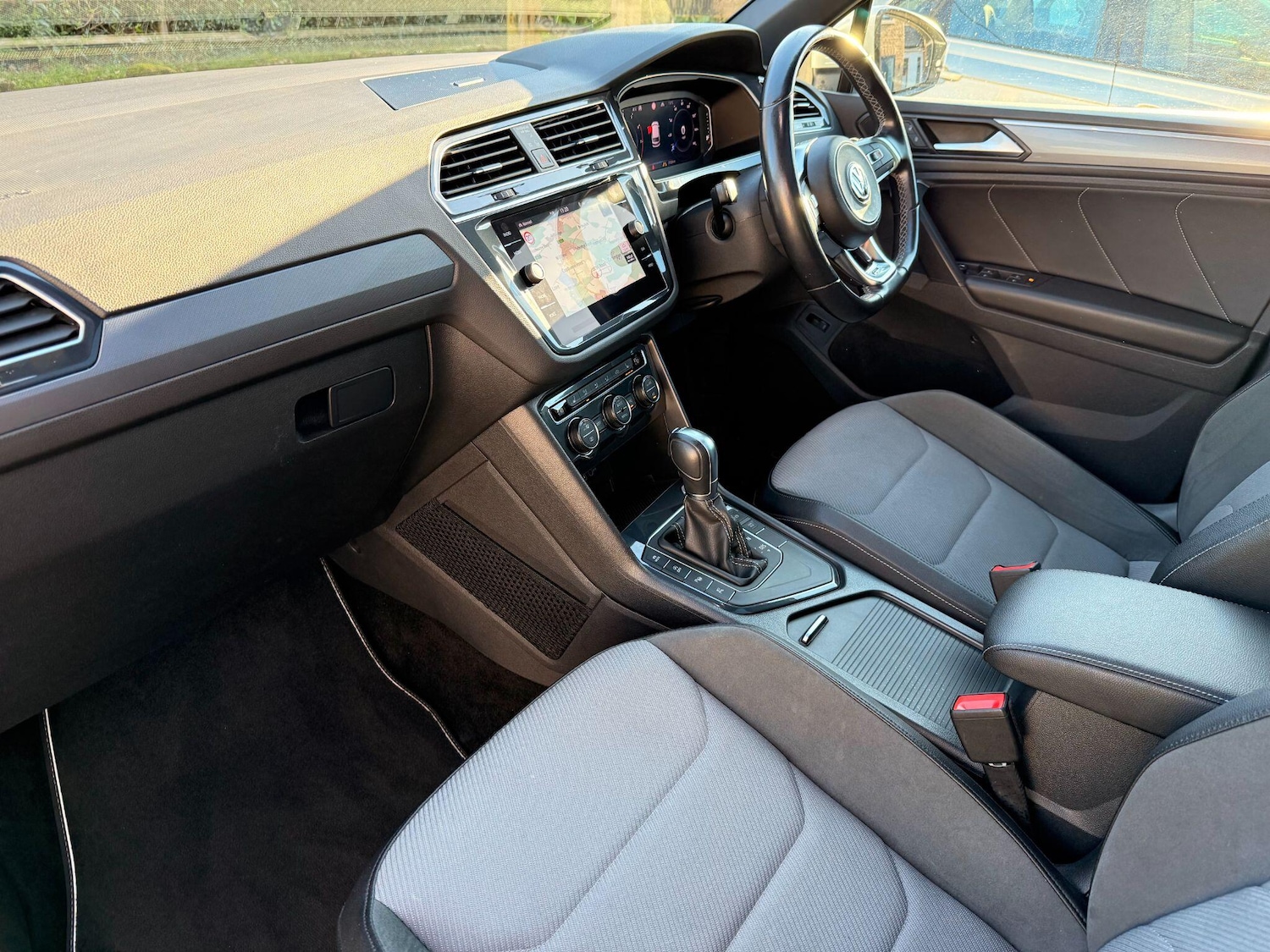 Used Volkswagen Tiguan 2019 for sale - 77128641: Photo 32