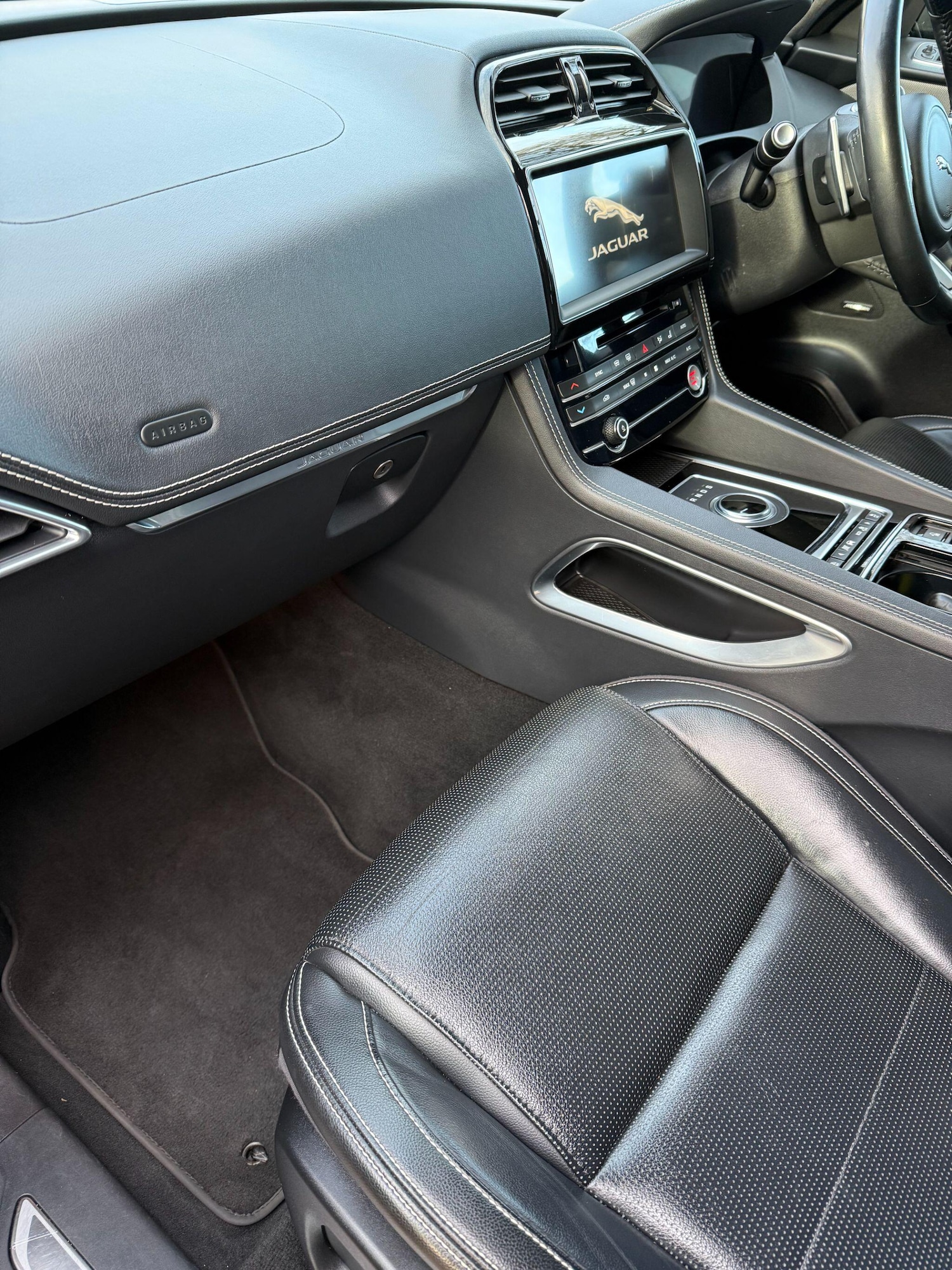 Used Jaguar F-Pace 2019 for sale - 77128649: Photo 19