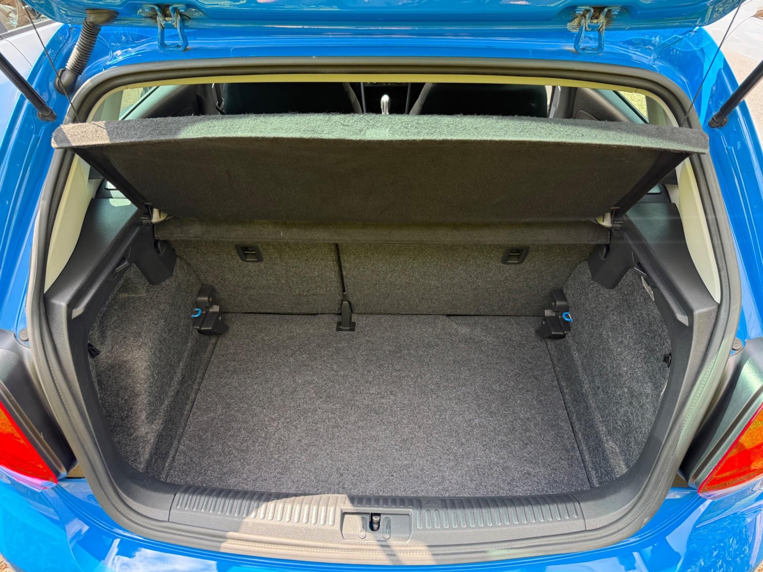 Used Volkswagen Polo 2016 for sale - 77128689: Photo 38