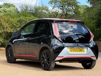 Used Toyota AYGO 2016 for sale - 79671657: Photo