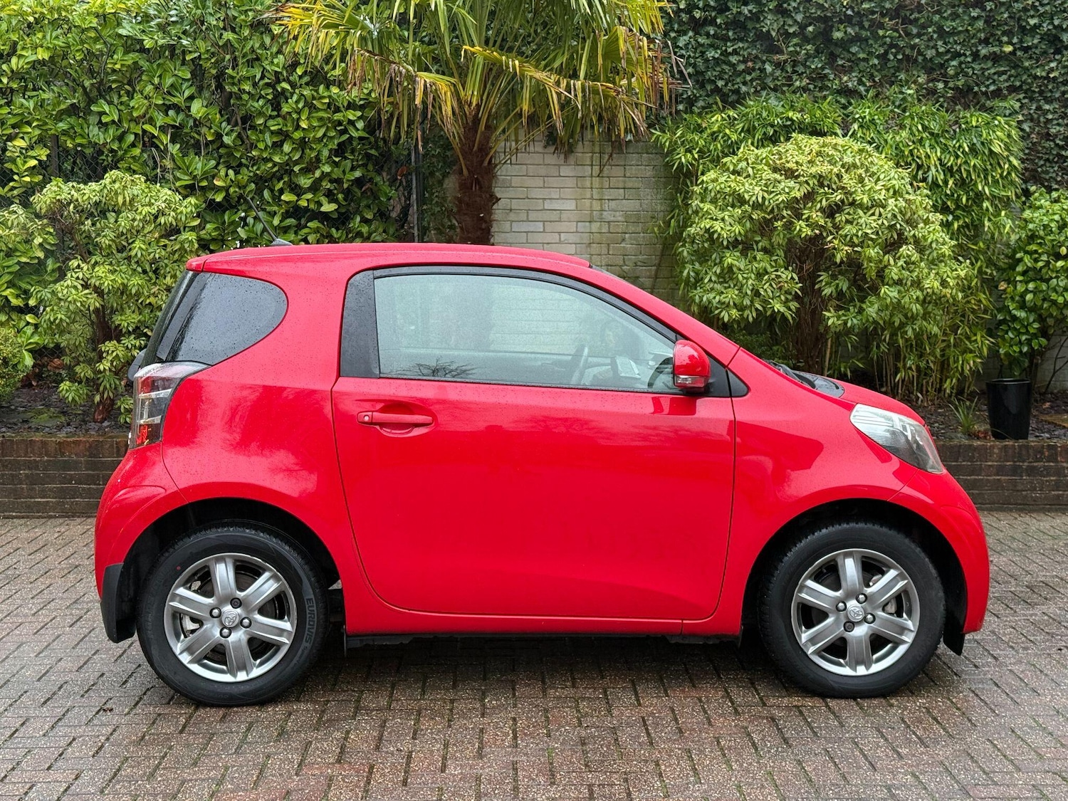 Used Toyota IQ 2014 for sale - 77526283: Photo 3