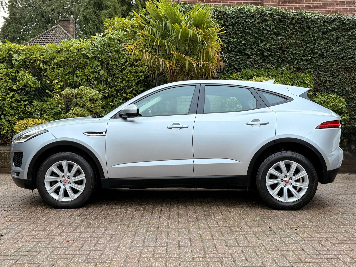 Used Jaguar E-Pace 2019 for sale - 77546136: Photo 6