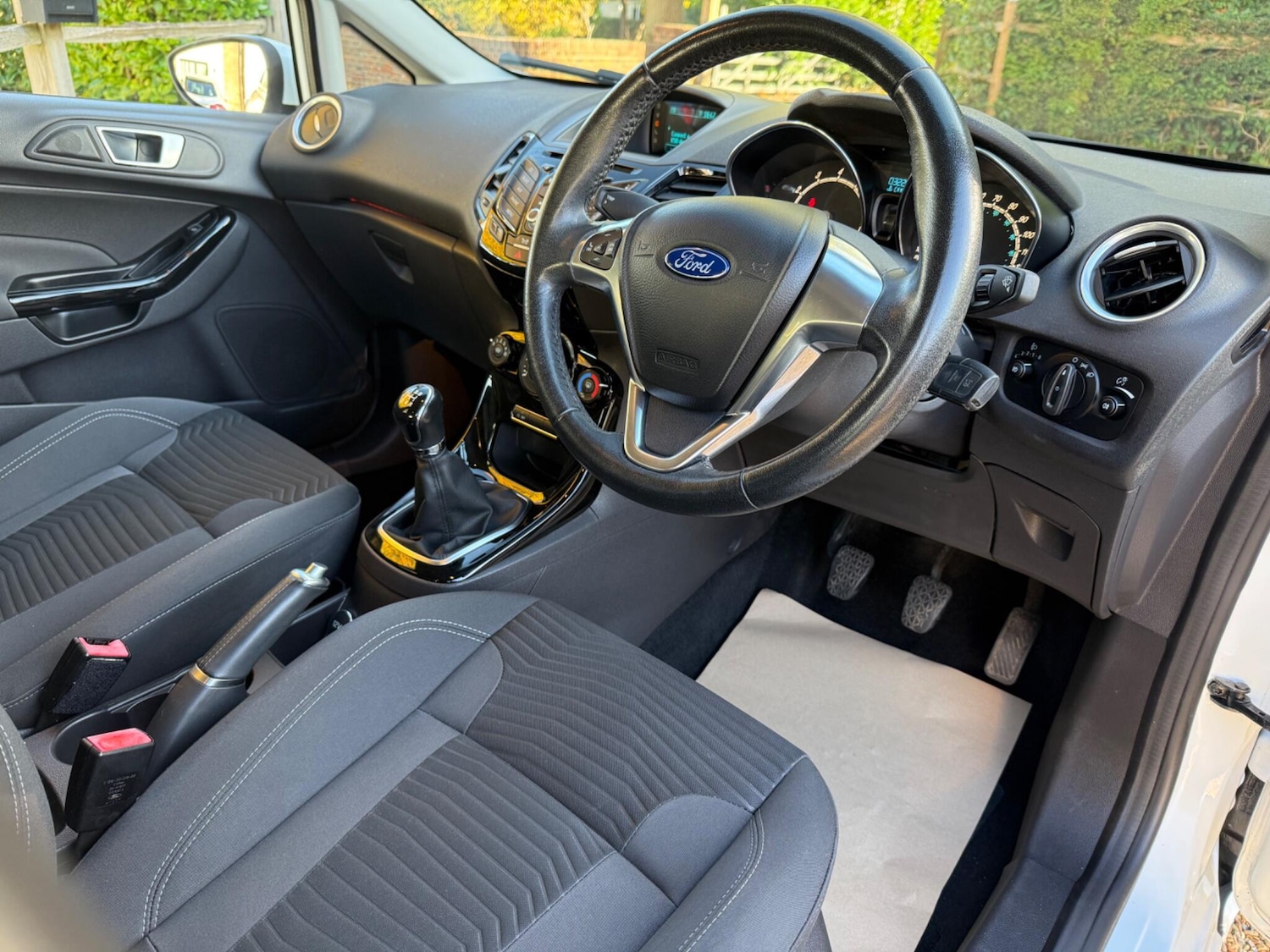 Used Ford Fiesta 2015 for sale - 77128653: Photo 13