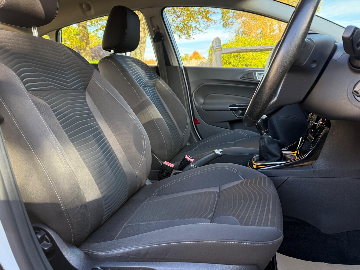 Used Ford Fiesta 2015 for sale - 77128653: Photo 15