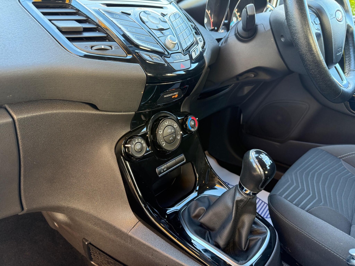 Used Ford Fiesta 2015 for sale - 77128653: Photo 22