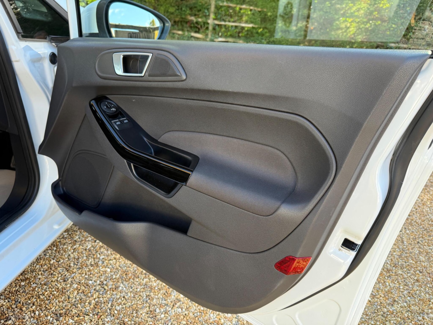 Used Ford Fiesta 2015 for sale - 77128653: Photo 25