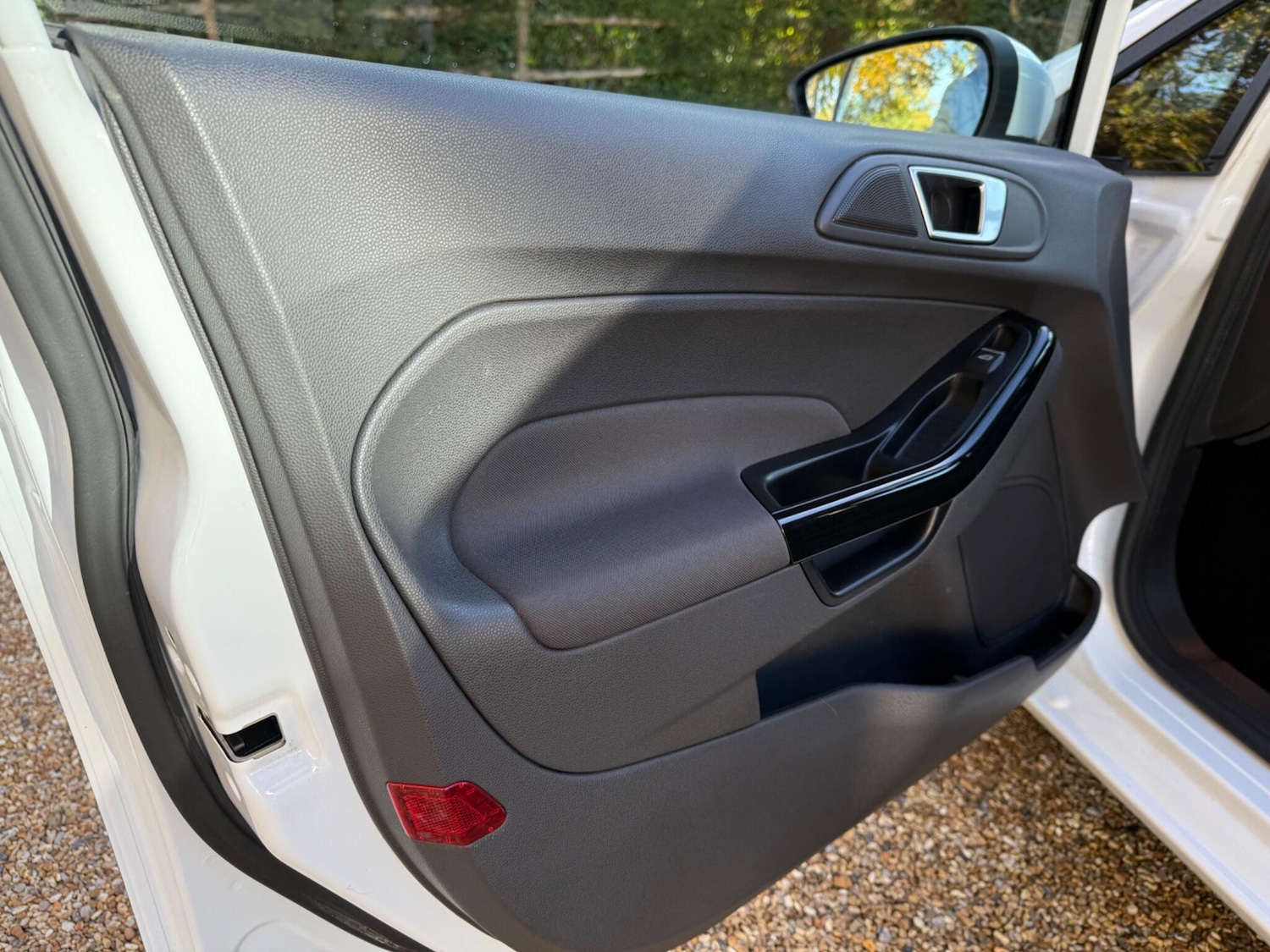 Used Ford Fiesta 2015 for sale - 77128653: Photo 27