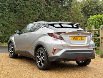 Used Toyota C-HR 2017 for sale - 78331695: Photo