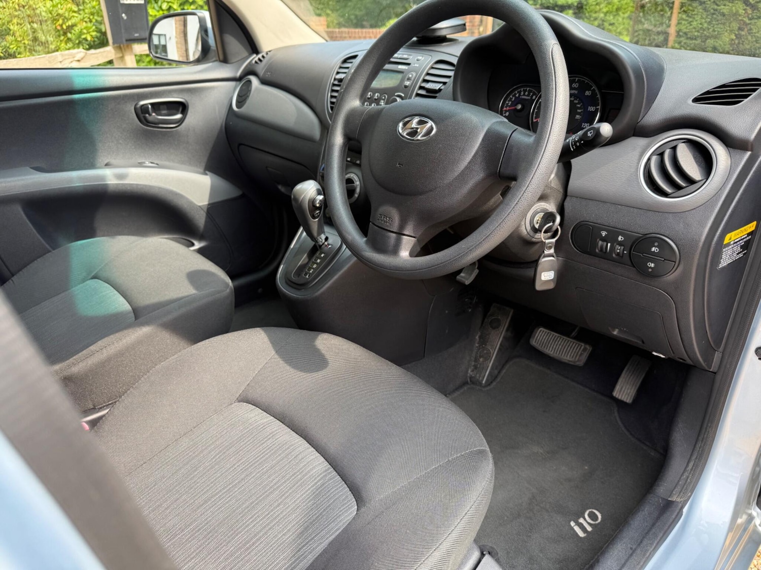 Used Hyundai i10 2011 for sale - 77128630: Photo 10