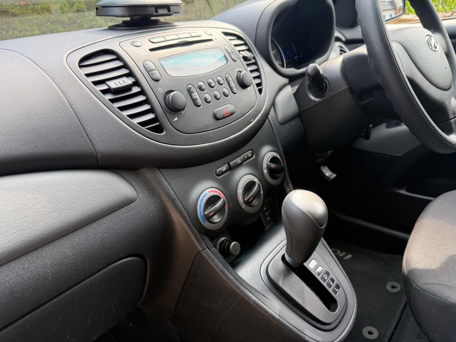 Used Hyundai i10 2011 for sale - 77128630: Photo 11