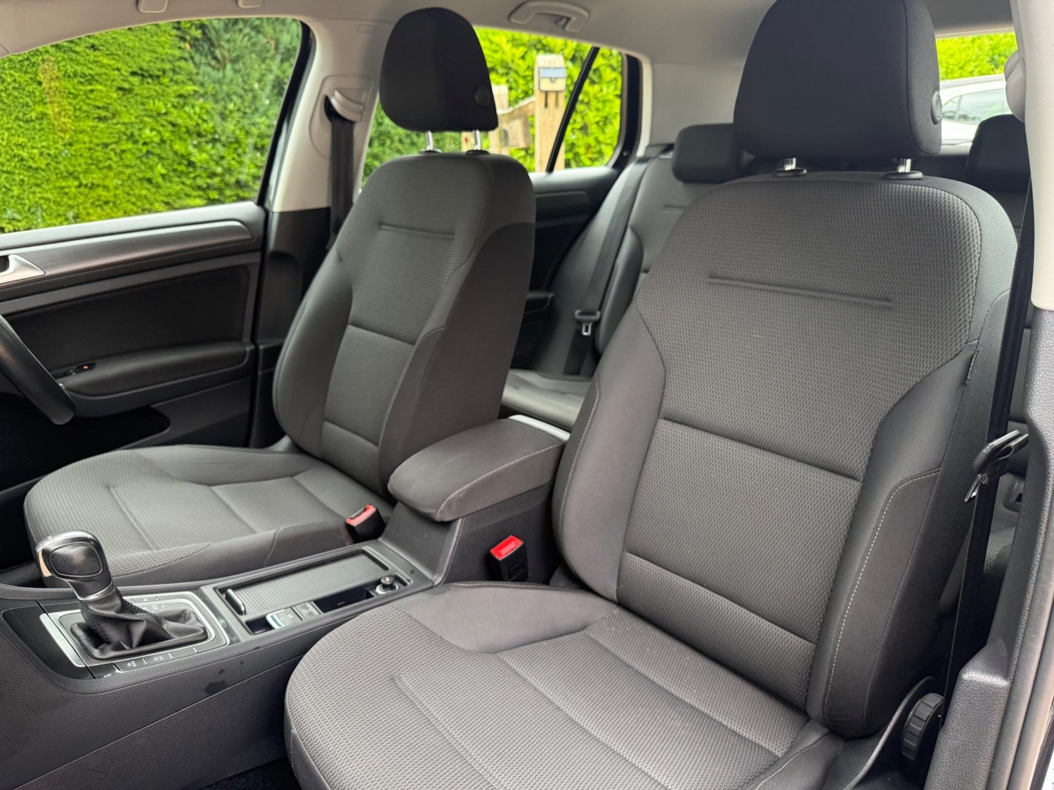 Used Volkswagen Golf 2017 for sale - 77128696: Photo 20