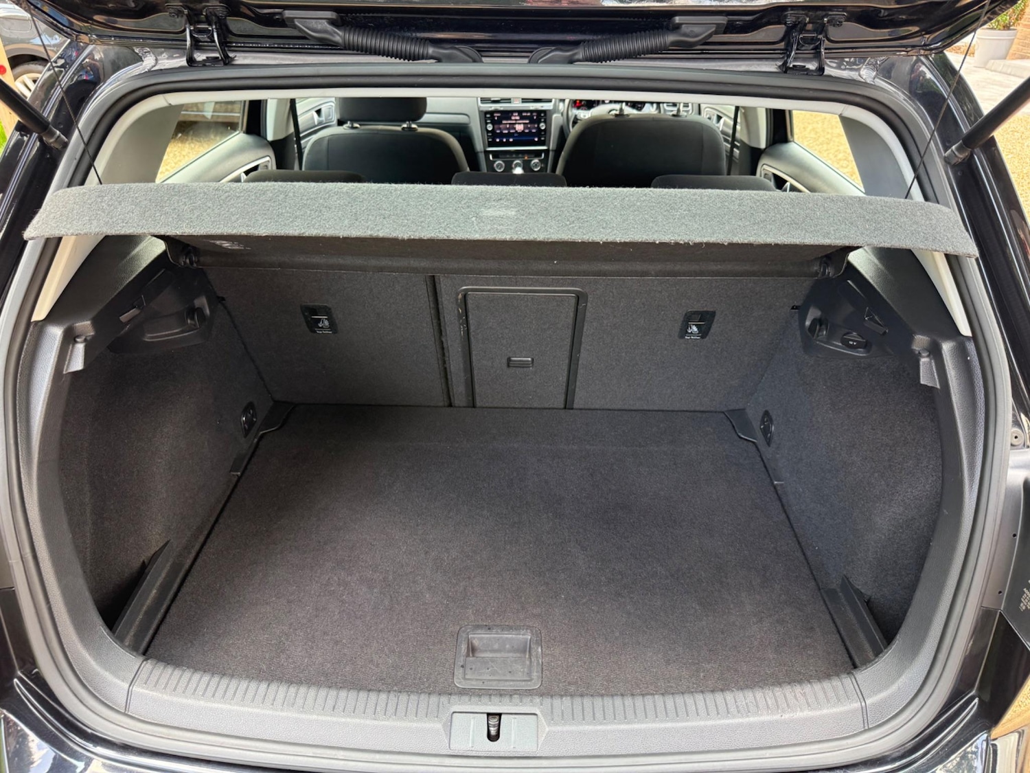 Used Volkswagen Golf 2017 for sale - 77128696: Photo 22